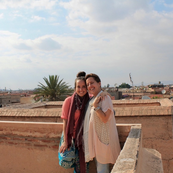 Meet your Posher, Zoe - Picture 3 of 7